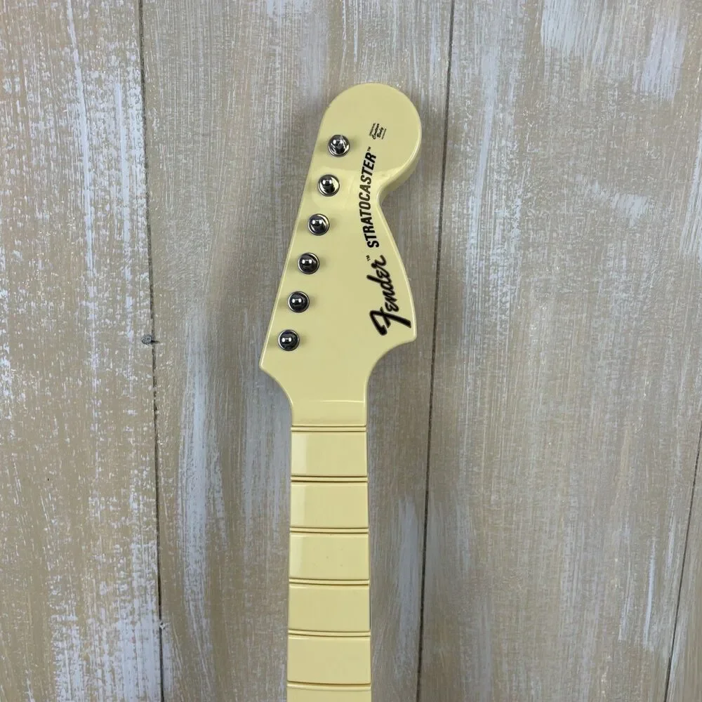 Fender Stratocaster PS2 Wireless Guitar Harmonix 822151 w/ Strap - No Dongle
